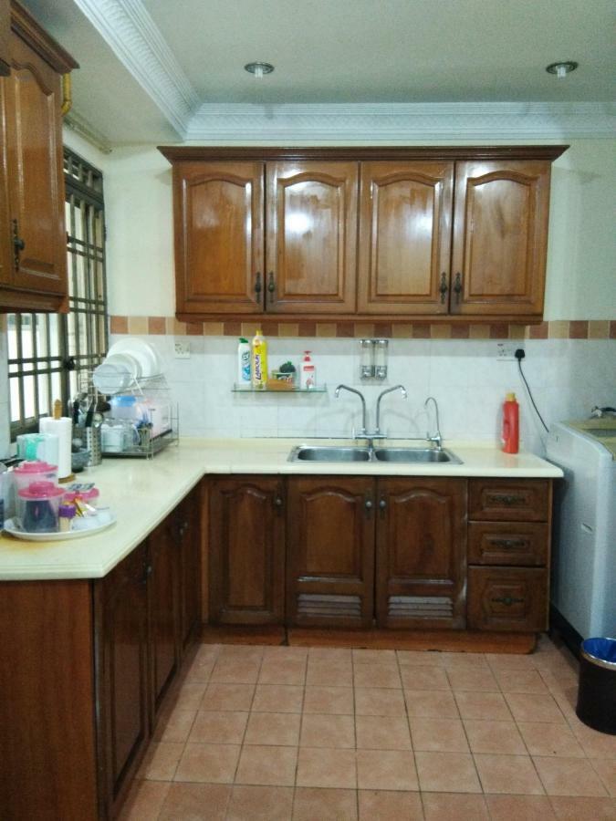 Ainis Guest House In Vista Amani Condominium Kuala Lumpur Extérieur photo
