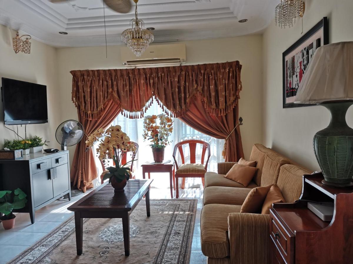 Ainis Guest House In Vista Amani Condominium Kuala Lumpur Extérieur photo
