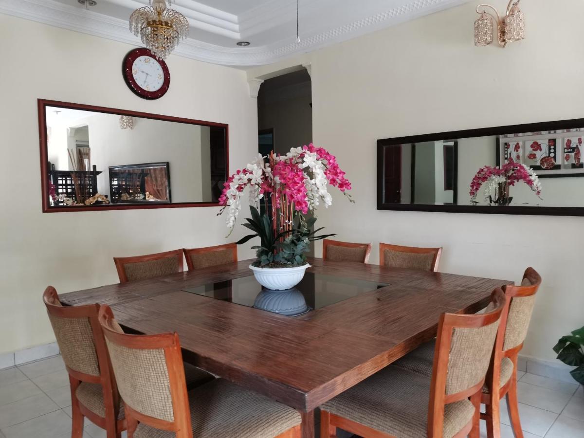 Ainis Guest House In Vista Amani Condominium Kuala Lumpur Extérieur photo