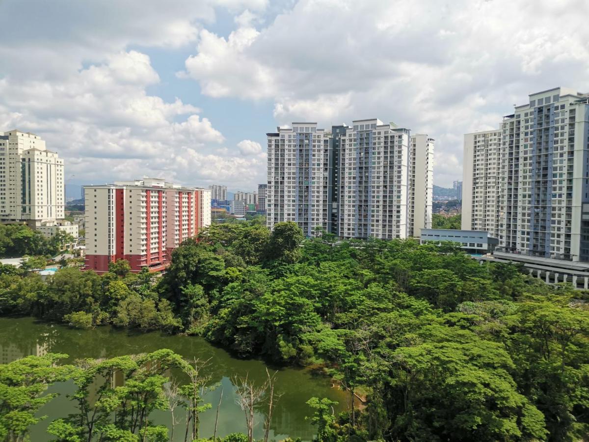 Ainis Guest House In Vista Amani Condominium Kuala Lumpur Extérieur photo